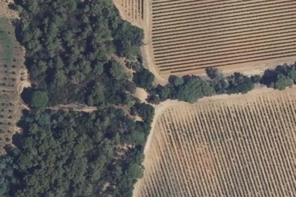 Vue aérienne du lieu de Borne de La Garenne à La Londe-les-Maures