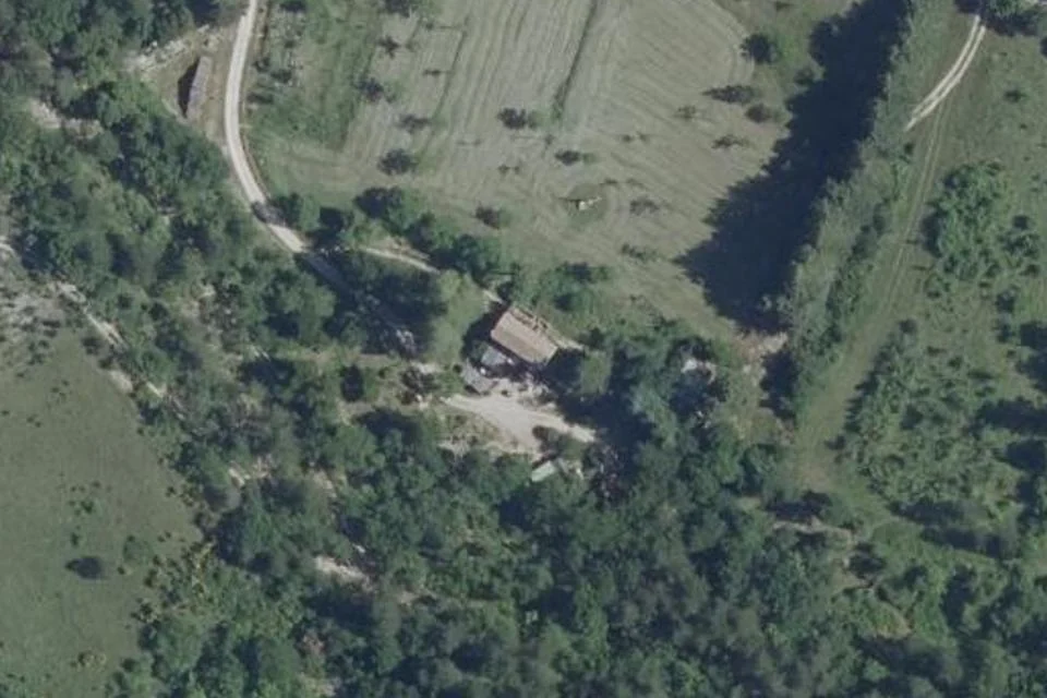 Vue aérienne du lieu de Le jardin Singulier - Esprit des lieux à Saint-Léger-du-Ventoux