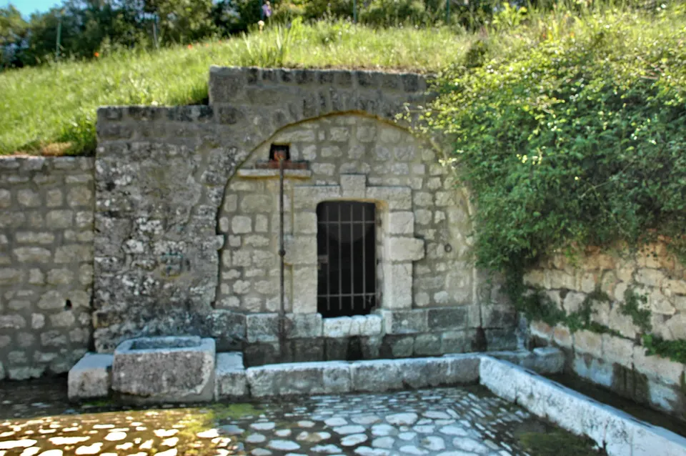 Voûte et bassins de Bonne-Fontaine à Comps-sur-Artuby