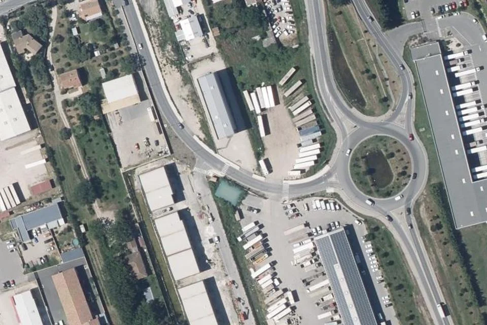 Vue aérienne : Site d’accueil de Clip’n Climb, rue Marthe-Condat à Vedène