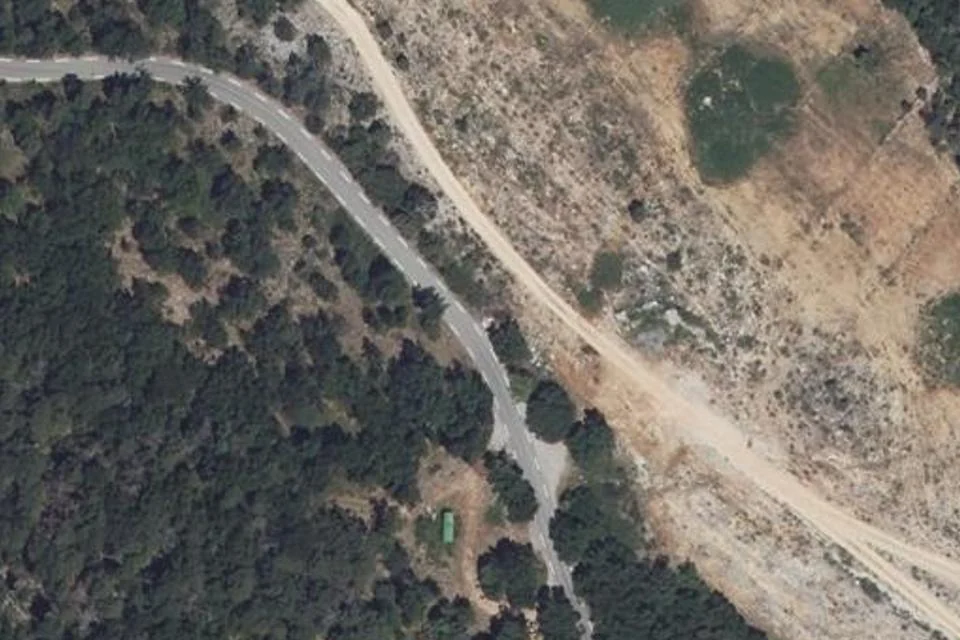 Vue aérienne du lieu de Borne milliaire à Vérignon