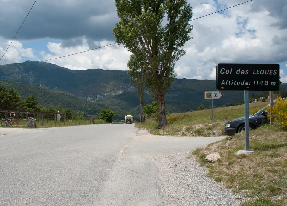 ممر col des Lèques، نقطة انطلاق درب Siréniens