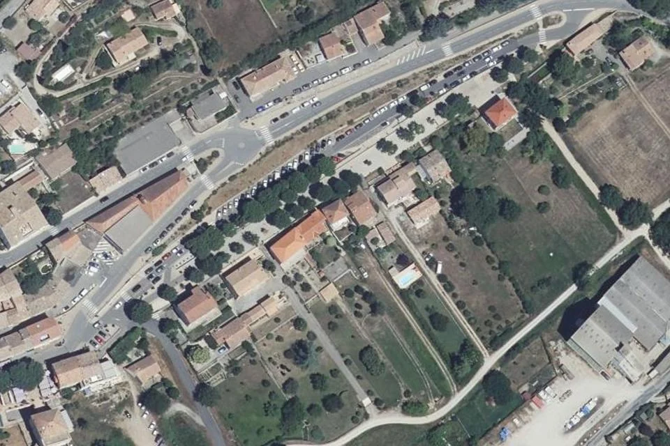 Luftaufnahme: Avenue Segond in Valensole