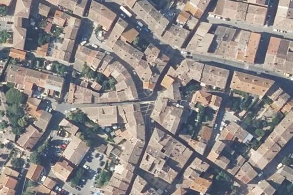 Vue aérienne du lieu de Cadran Solaire à Roquebrune-sur-Argens