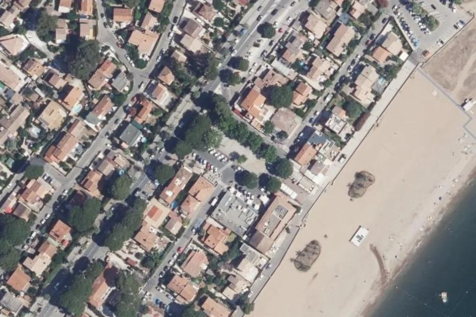 منظر جوي: Place Daviddi ومحيط l’Ayguade في Hyères